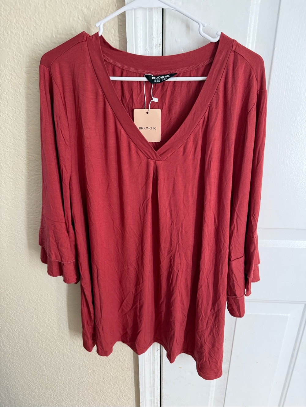 BloomChic Women's V-Neck Tiered Sleeve Tunic - Red